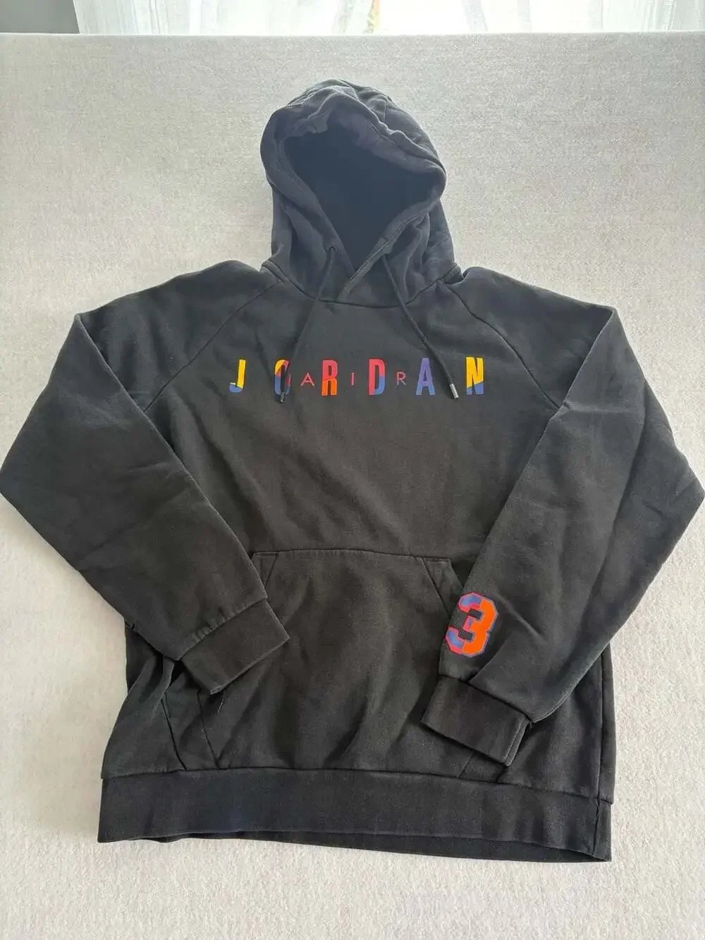Air Jordan Multicolor Logo Pullover Hoodie Men’s Size M Black Fleece Sweatshirt